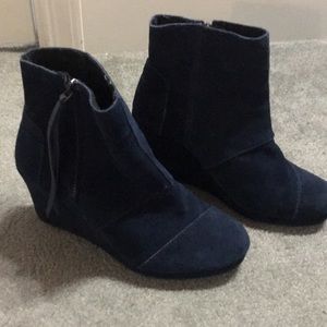 Toms blue suede wedge boot